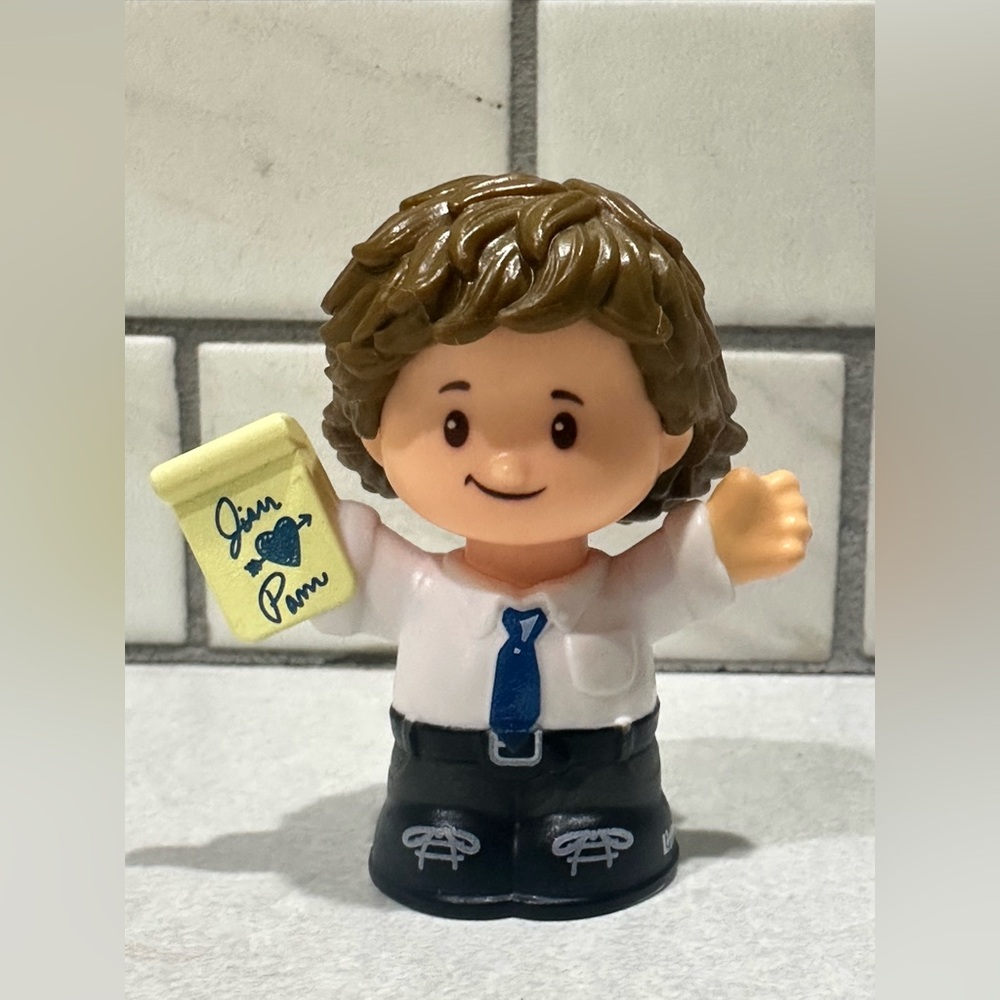 Fisher Price Little People Lot. Includes The Office Figure Set, Jim, Pam, Dwigh - Picture 10 of 11